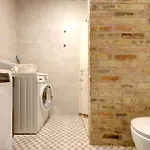 Historical X Free Parking Self Check In 24x7 By H&h ヴィリニュス