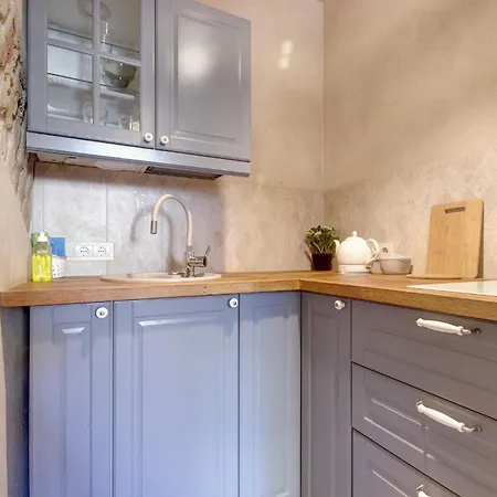 Historical X Free Parking Self Check In 24x7 By H&h *