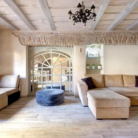 Апартаменты Historical X Free Parking Self Check In 24x7 By H&h *