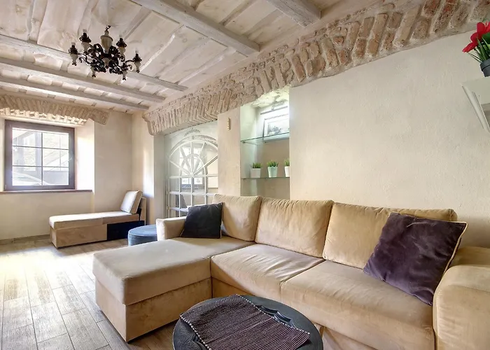 Historical X Free Parking Self Check In 24x7 By H&h * 维尔纽斯